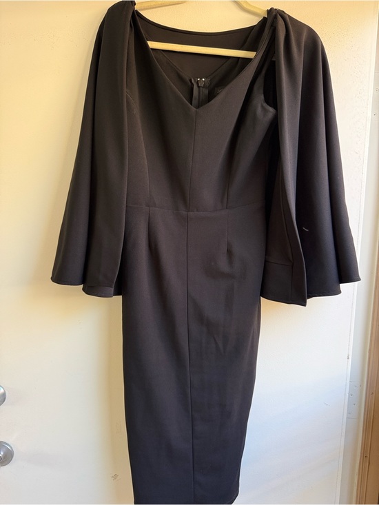 La Femme En Noir Dresses & Skirts - Classic Black V-Neck Sheath Dress with Cape Sleeve